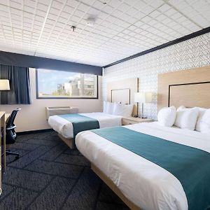 Sternwheeler Hotel & Conference Centre, Trademark By Wyndham